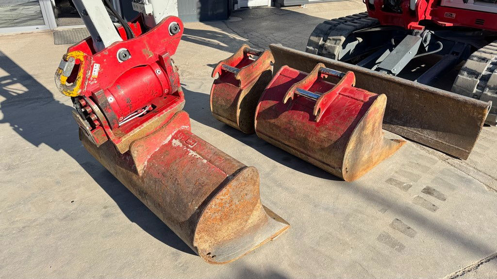 Takeuchi Takeuchi TB290-2 - 2022 Year - Powertilt - 3X Buckets - 945 Hours - Minigraafmachine: afbeelding 3 Takeuchi Takeuchi TB290-2 - 2022 Year - Powertilt - 3X Buckets - 945 Hours - Minigraafmachine: afbeelding 3