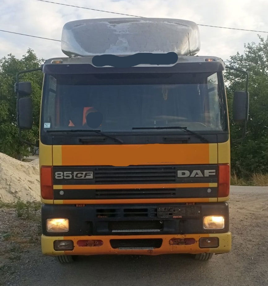 DAF CF 85.430 4x2 tractor unit - euro 2 - manual ZF - Trekker: afbeelding 2 DAF CF 85.430 4x2 tractor unit - euro 2 - manual ZF - Trekker: afbeelding 2