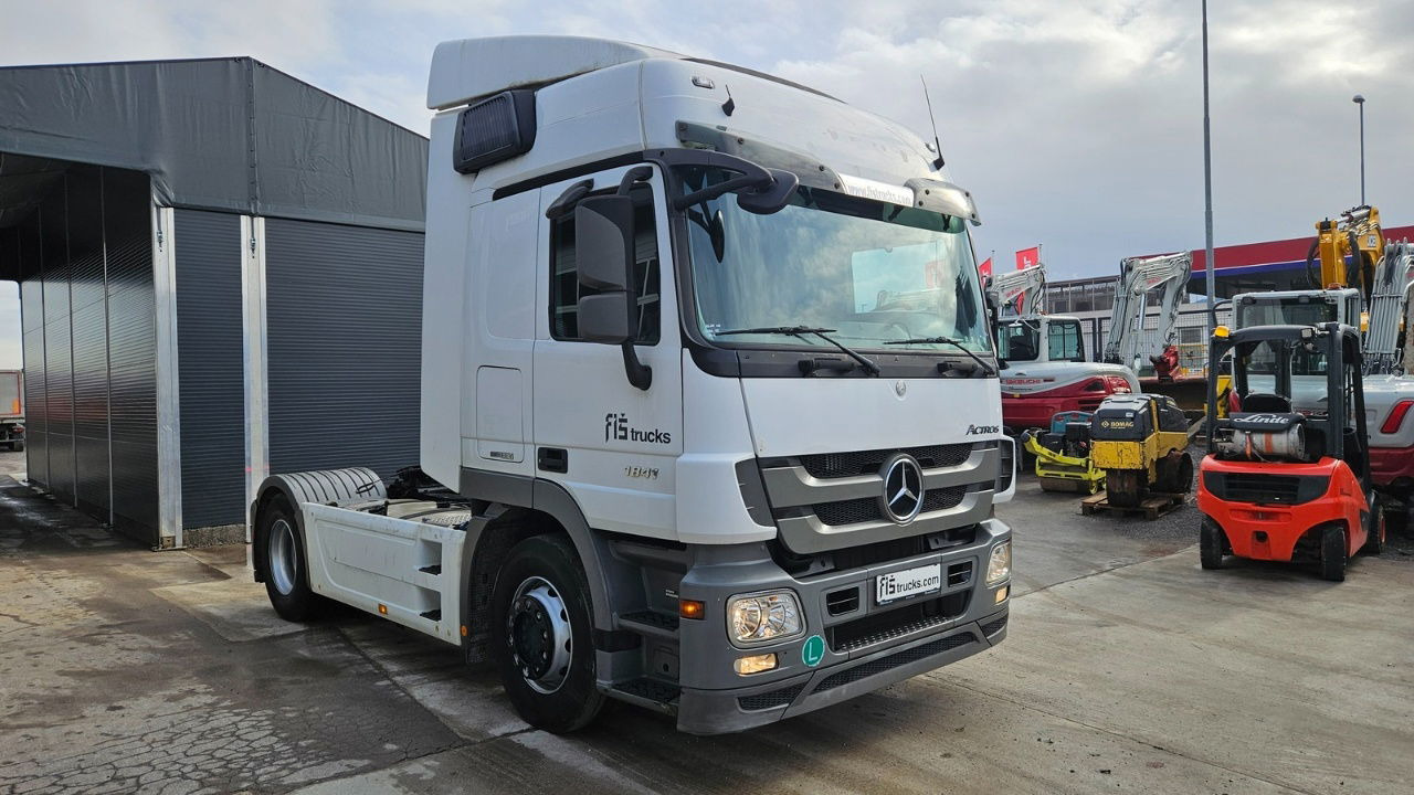 Mercedes-Benz Actros 1841 4x2 tractor unit - retarder - Trekker: afbeelding 3 Mercedes-Benz Actros 1841 4x2 tractor unit - retarder - Trekker: afbeelding 3