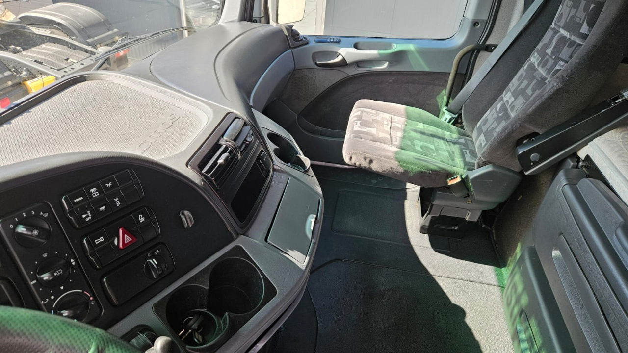 Leasing  Mercedes-Benz Actros 1844 LS 4x2 tractor unit Mercedes-Benz Actros 1844 LS 4x2 tractor unit: afbeelding 26