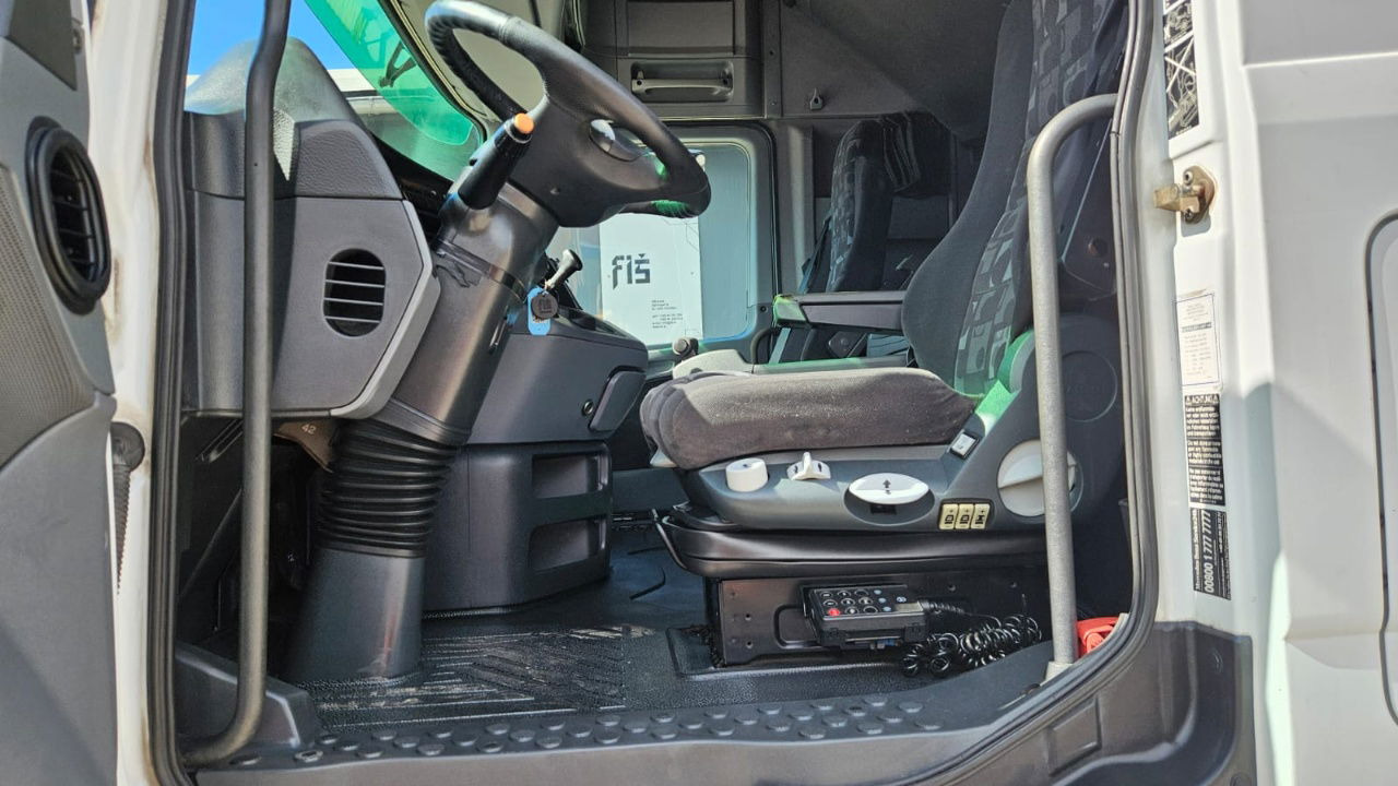 Leasing  Mercedes-Benz Actros 1844 LS 4x2 tractor unit Mercedes-Benz Actros 1844 LS 4x2 tractor unit: afbeelding 21