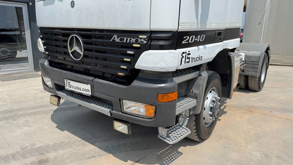 Mercedes-Benz Actros 2040 AS 4x4 tractor unit - tipp. hydr. - Trekker: afbeelding 2 Mercedes-Benz Actros 2040 AS 4x4 tractor unit - tipp. hydr. - Trekker: afbeelding 2
