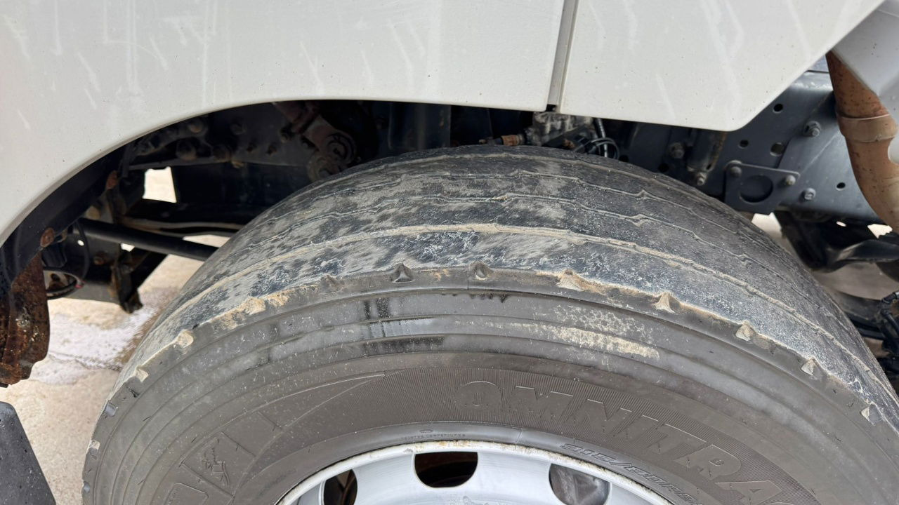 Mercedes-Benz Axor 1836 4x2 tipper hydraulics - Trekker: afbeelding 5 Mercedes-Benz Axor 1836 4x2 tipper hydraulics - Trekker: afbeelding 5