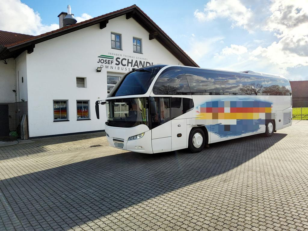 Neoplan Cityliner P14 6 gang manuell / WC / TÜV - Touringcar: afbeelding 1 Neoplan Cityliner P14 6 gang manuell / WC / TÜV - Touringcar: afbeelding 1