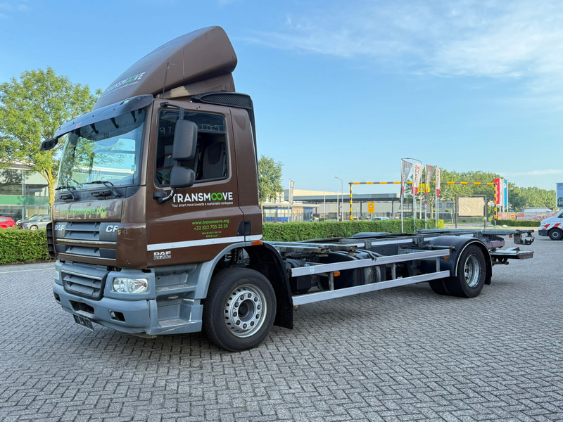 DAF CF65 220 - Chassis vrachtwagen: afbeelding 2 DAF CF65 220 - Chassis vrachtwagen: afbeelding 2