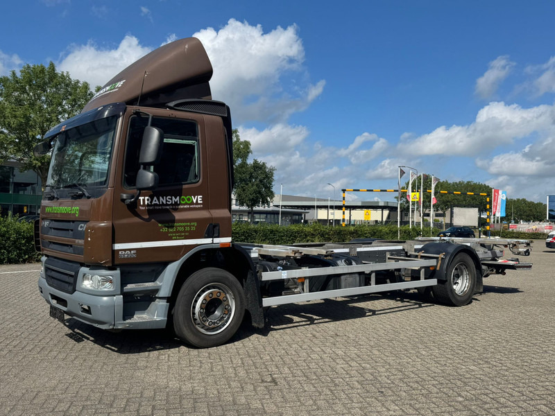 DAF CF65 220 - Containertransporter/ Wissellaadbak vrachtwagen: afbeelding 2 DAF CF65 220 - Containertransporter/ Wissellaadbak vrachtwagen: afbeelding 2