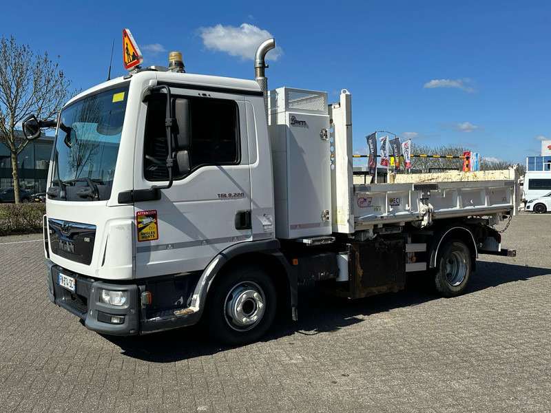 MAN TGL 8.220 2 sides tipper Kipper - Kipper vrachtwagen: afbeelding 5 MAN TGL 8.220 2 sides tipper Kipper - Kipper vrachtwagen: afbeelding 5