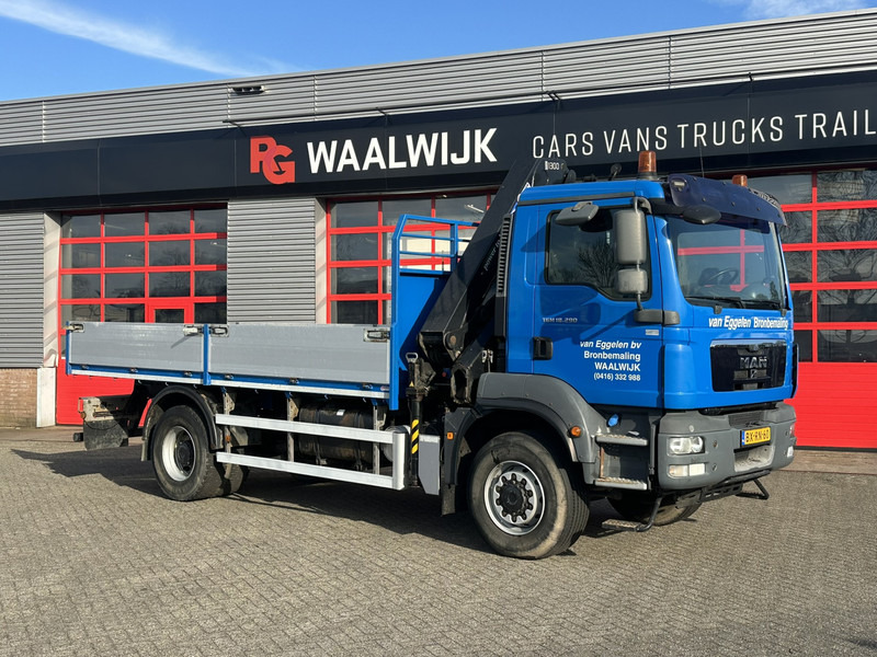 MAN TGM 18-290 4x4 Kraan met Open laadbak HMF Kraan 13 T - Kraanwagen: afbeelding 3 MAN TGM 18-290 4x4 Kraan met Open laadbak HMF Kraan 13 T - Kraanwagen: afbeelding 3