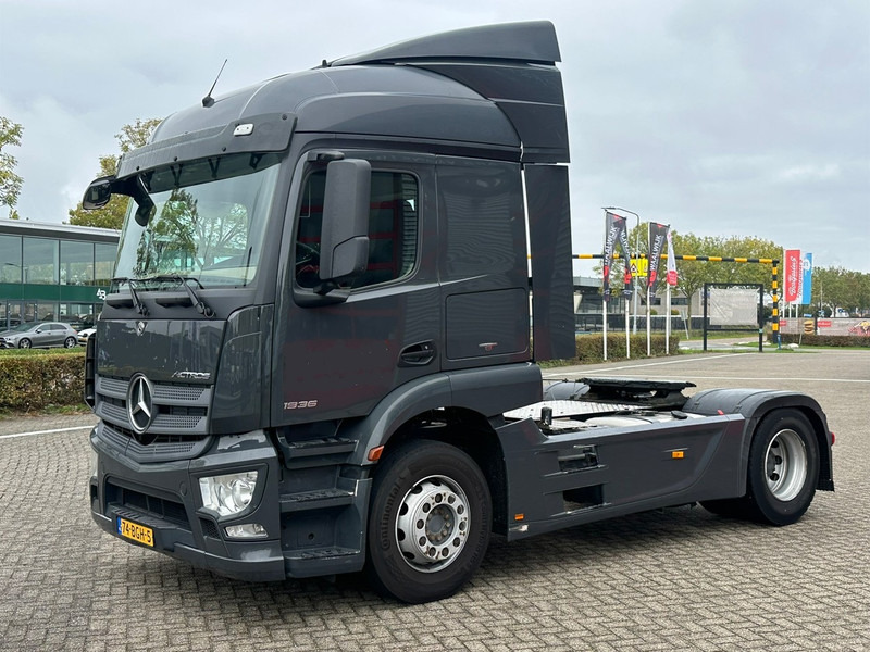 Mercedes-Benz Actros 1836 LS - Trekker: afbeelding 2 Mercedes-Benz Actros 1836 LS - Trekker: afbeelding 2