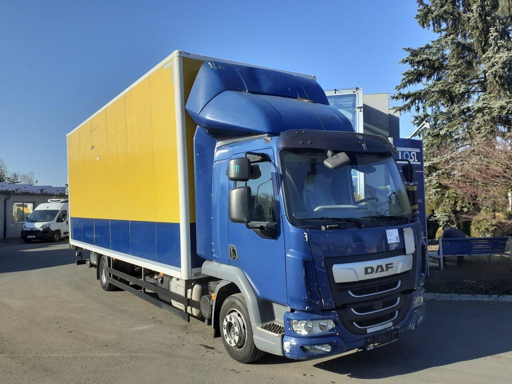 DAF LF 260 FA Motorschaden/engine defect - Bakwagen: afbeelding 3 DAF LF 260 FA Motorschaden/engine defect - Bakwagen: afbeelding 3