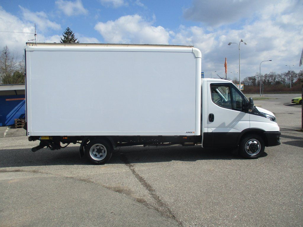 Iveco 35C16 Daily,2.3L Palfinger - Bestelwagen gesloten laadbak: afbeelding 4 Iveco 35C16 Daily,2.3L Palfinger - Bestelwagen gesloten laadbak: afbeelding 4