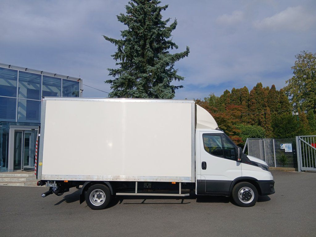 Iveco 35C16 Daily 3,0l - Bestelwagen gesloten laadbak: afbeelding 3 Iveco 35C16 Daily 3,0l - Bestelwagen gesloten laadbak: afbeelding 3