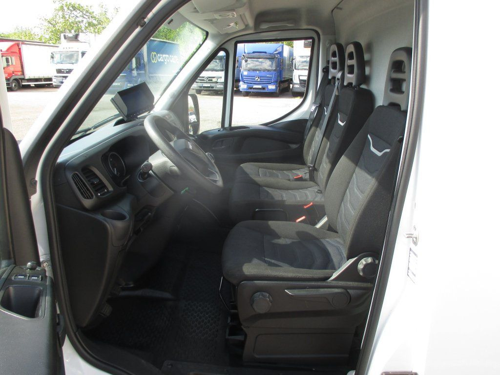 Gesloten bestelwagen Iveco Daily 35S16: afbeelding 11