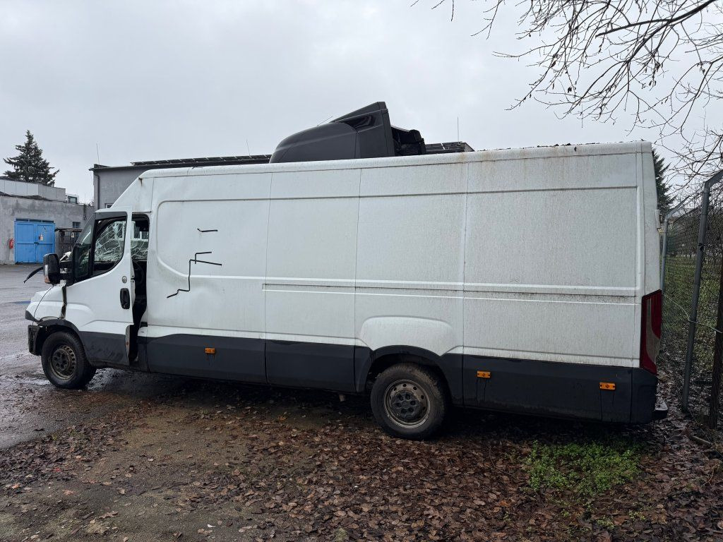 Iveco Daily 35S16 maxi Damaged - Gesloten bestelwagen: afbeelding 5 Iveco Daily 35S16 maxi Damaged - Gesloten bestelwagen: afbeelding 5