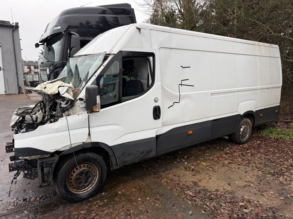 Iveco Daily 35S16 maxi Damaged - Gesloten bestelwagen: afbeelding 4 Iveco Daily 35S16 maxi Damaged - Gesloten bestelwagen: afbeelding 4