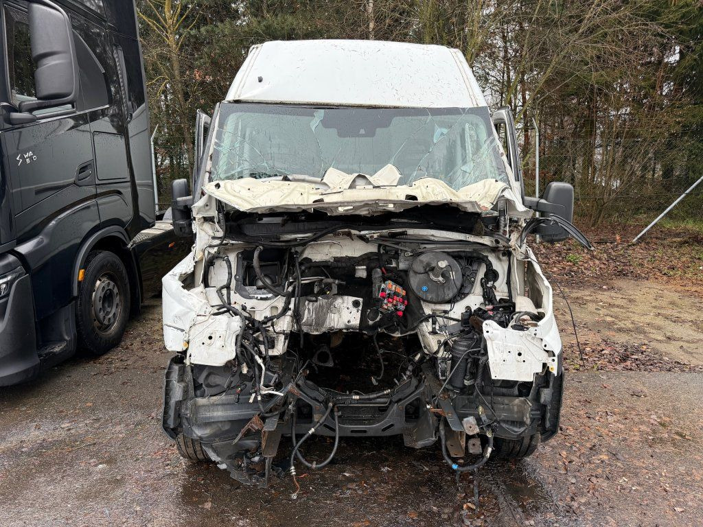 Iveco Daily 35S16 maxi Damaged - Gesloten bestelwagen: afbeelding 2 Iveco Daily 35S16 maxi Damaged - Gesloten bestelwagen: afbeelding 2