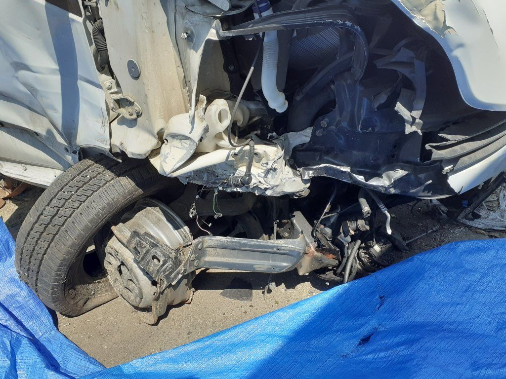 Iveco Daily 35S16 mit LBW DAMAGED - Bestelwagen gesloten laadbak: afbeelding 4 Iveco Daily 35S16 mit LBW DAMAGED - Bestelwagen gesloten laadbak: afbeelding 4