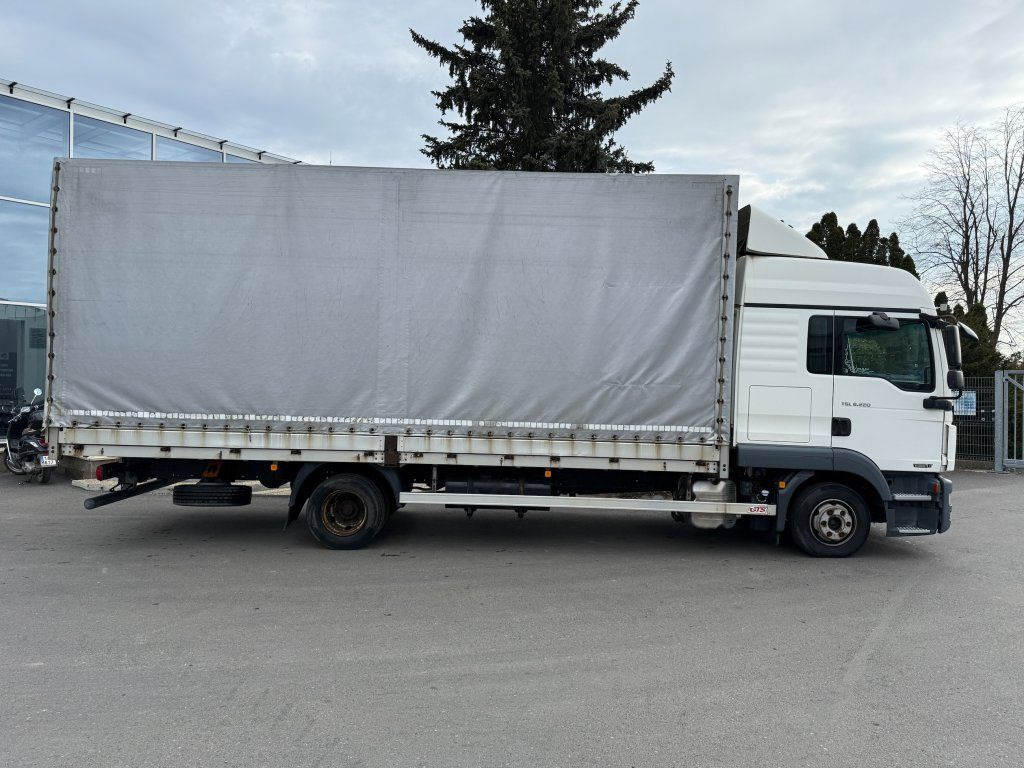 MAN TGL8.220 EURO 6 - Schuifzeilen bestelwagen: afbeelding 3 MAN TGL8.220 EURO 6 - Schuifzeilen bestelwagen: afbeelding 3