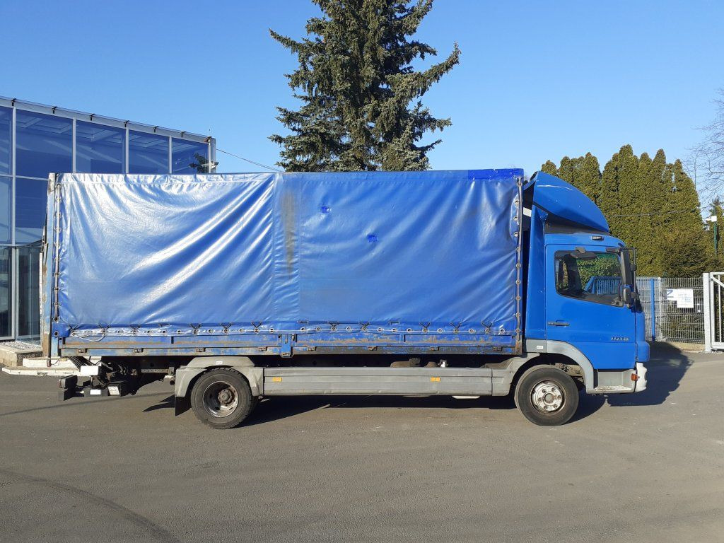Mercedes-Benz 1018 Atego EURO 3 - Schuifzeilen vrachtwagen: afbeelding 4 Mercedes-Benz 1018 Atego EURO 3 - Schuifzeilen vrachtwagen: afbeelding 4