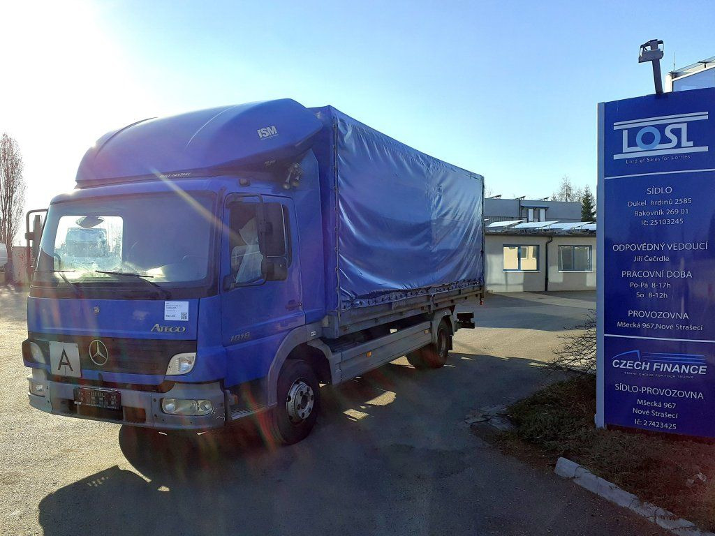Mercedes-Benz 1018 Atego EURO 3 - Schuifzeilen vrachtwagen: afbeelding 1 Mercedes-Benz 1018 Atego EURO 3 - Schuifzeilen vrachtwagen: afbeelding 1