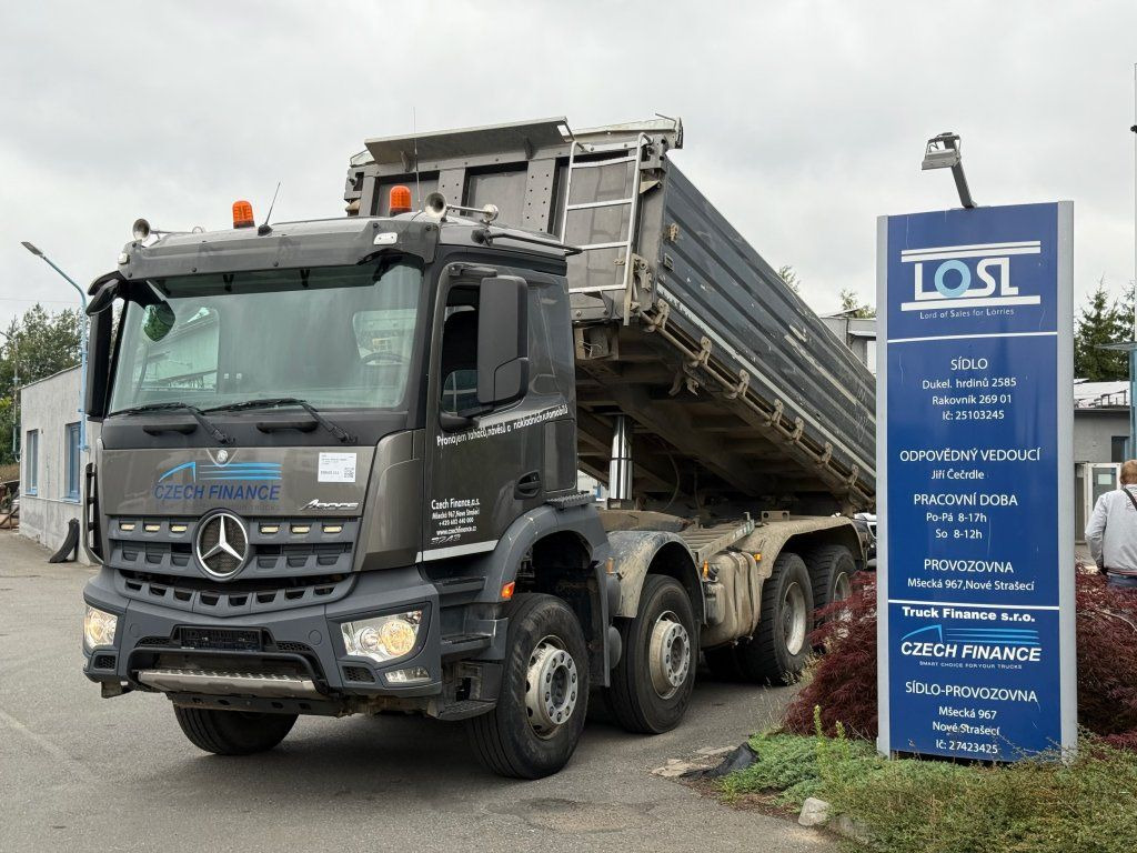 Mercedes-Benz 3243 Arocs 8x4 S3 Euro 6 - Kipper vrachtwagen: afbeelding 1 Mercedes-Benz 3243 Arocs 8x4 S3 Euro 6 - Kipper vrachtwagen: afbeelding 1