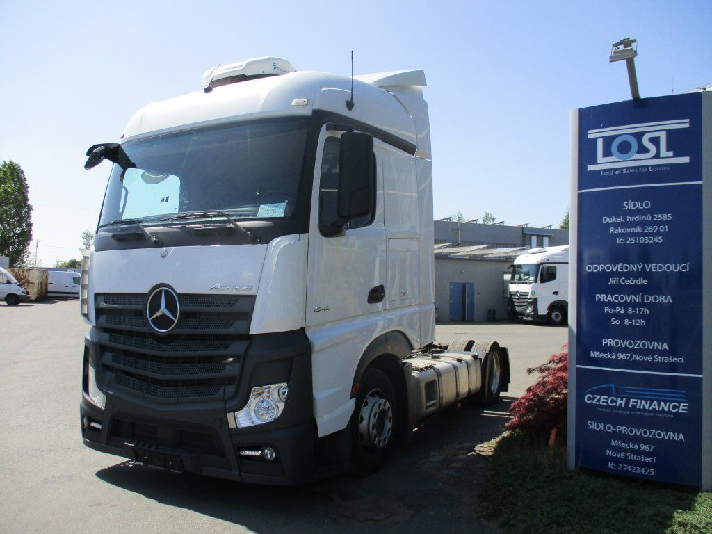 Mercedes-Benz 1845 Actros EURO 6 MEGA/lowdeck - Trekker: afbeelding 1 Mercedes-Benz 1845 Actros EURO 6 MEGA/lowdeck - Trekker: afbeelding 1