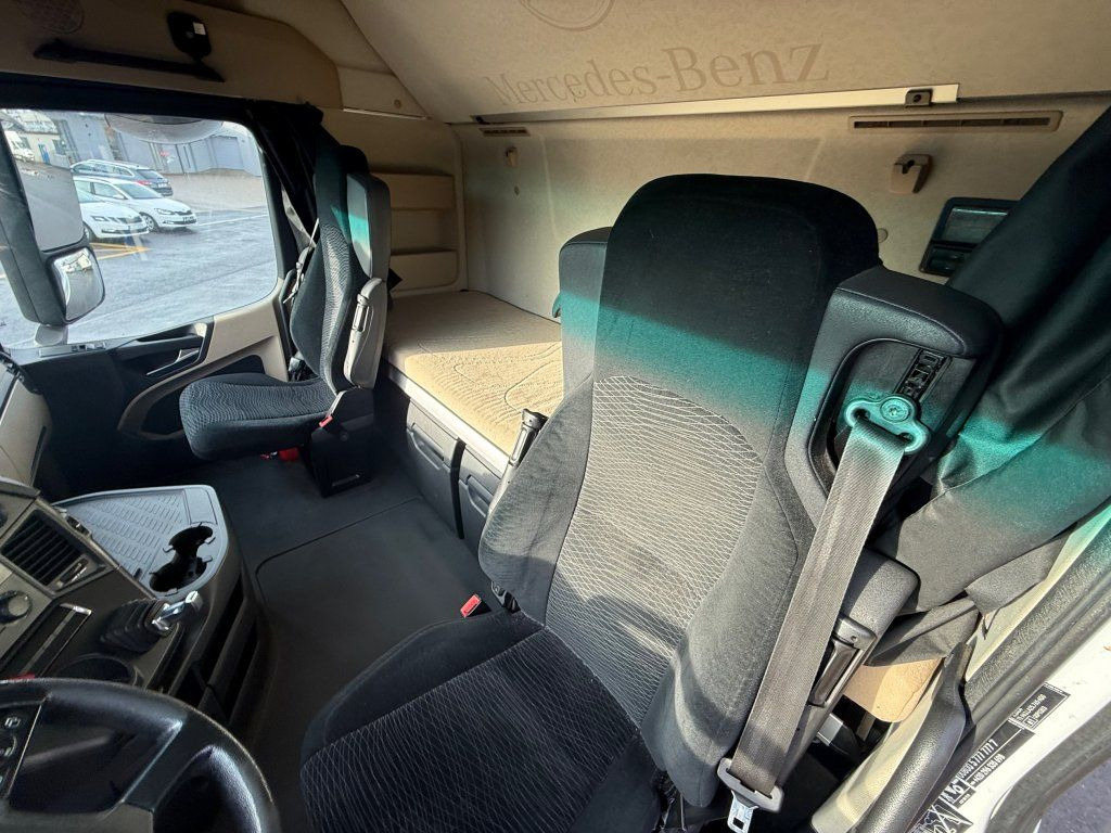 Trekker Mercedes-Benz 1845 Actros EURO 6: afbeelding 13 Trekker Mercedes-Benz 1845 Actros EURO 6: afbeelding 13