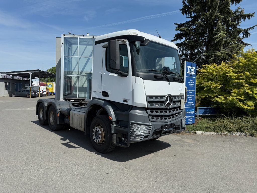 Mercedes-Benz 2648 Arocs 6x4 EURO 6 HYDRAULIK - Trekker: afbeelding 2 Mercedes-Benz 2648 Arocs 6x4 EURO 6 HYDRAULIK - Trekker: afbeelding 2