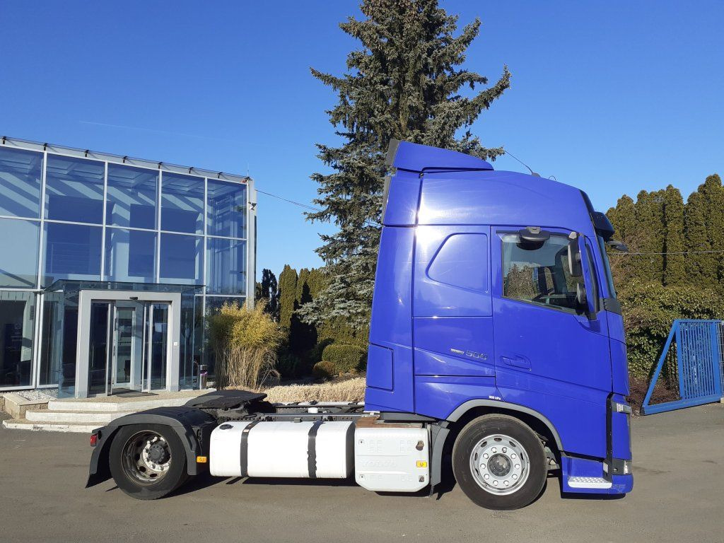 Volvo FH500 XL EURO 6 MEGA/lowdeck - Trekker: afbeelding 3 Volvo FH500 XL EURO 6 MEGA/lowdeck - Trekker: afbeelding 3