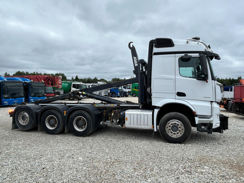 Mercedes-Benz Arocs 3253 | Joab L 24 ton 5750 mm | TULOSSA - Haakarmsysteem vrachtwagen: afbeelding 4 Mercedes-Benz Arocs 3253 | Joab L 24 ton 5750 mm | TULOSSA - Haakarmsysteem vrachtwagen: afbeelding 4