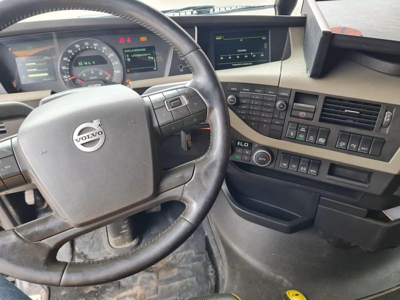 Volvo FH16 750 | 6x4 | ADR | 100 TON | ADR EXll, EXlll, AT | RETARDER | 100 TON VOLVO + VANG - Trekker: afbeelding 5 Volvo FH16 750 | 6x4 | ADR | 100 TON | ADR EXll, EXlll, AT | RETARDER | 100 TON VOLVO + VANG - Trekker: afbeelding 5