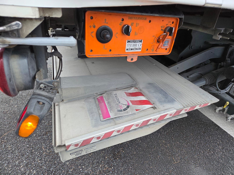 Schuifzeilen vrachtwagen DAF XF 450 - auto-école: afbeelding 9 Schuifzeilen vrachtwagen DAF XF 450 - auto-école: afbeelding 9