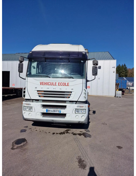 Iveco Stralis 310 steel suspension - Schuifzeilen vrachtwagen: afbeelding 2 Iveco Stralis 310 steel suspension - Schuifzeilen vrachtwagen: afbeelding 2