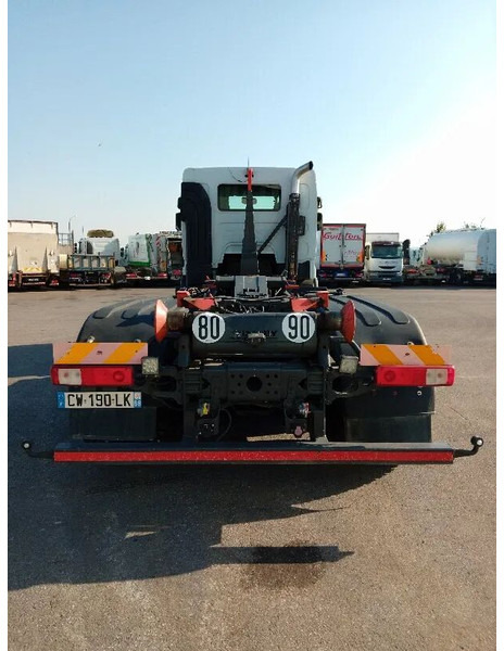 Renault Lander - Haakarmsysteem vrachtwagen: afbeelding 3 Renault Lander - Haakarmsysteem vrachtwagen: afbeelding 3
