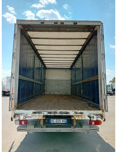 Renault Midlum 280 dxi - manual gearbox / steel suspension lames - Schuifzeilen vrachtwagen: afbeelding 3 Renault Midlum 280 dxi - manual gearbox / steel suspension lames - Schuifzeilen vrachtwagen: afbeelding 3