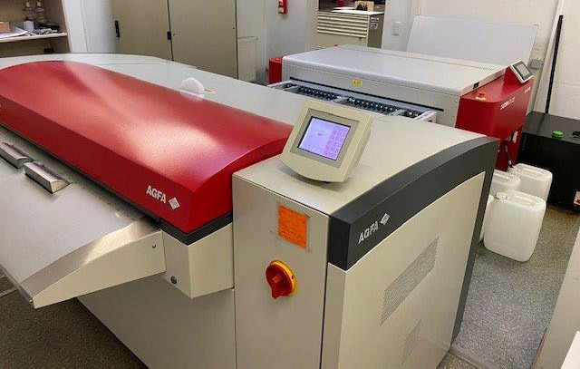 Agfa Avalon N8-24 S (PT-R 8600S) with Agfa Apogee Rip and Agfa Azura 125 WashGum and Stacker Advant 480 - Drukmachine: afbeelding 1 Agfa Avalon N8-24 S (PT-R 8600S) with Agfa Apogee Rip and Agfa Azura 125 WashGum and Stacker Advant 480 - Drukmachine: afbeelding 1