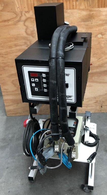 Dynatec Quattro Challenger glue melter with two application nozzles Dy 2002 control unit for 8 channels - Drukmachine: afbeelding 1 Dynatec Quattro Challenger glue melter with two application nozzles Dy 2002 control unit for 8 channels - Drukmachine: afbeelding 1