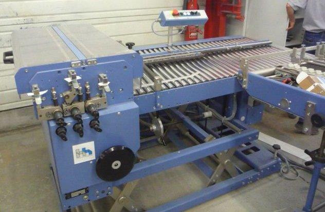 Flat pile feeder MBO F 76 Solo with independent drive for max. format of 72 x 102 cm and Cutting unit Herzog and Heymann H&H N 381 with Technifold Creasing tools - Drukmachine: afbeelding 1 Flat pile feeder MBO F 76 Solo with independent drive for max. format of 72 x 102 cm and Cutting unit Herzog and Heymann H&H N 381 with Technifold Creasing tools - Drukmachine: afbeelding 1