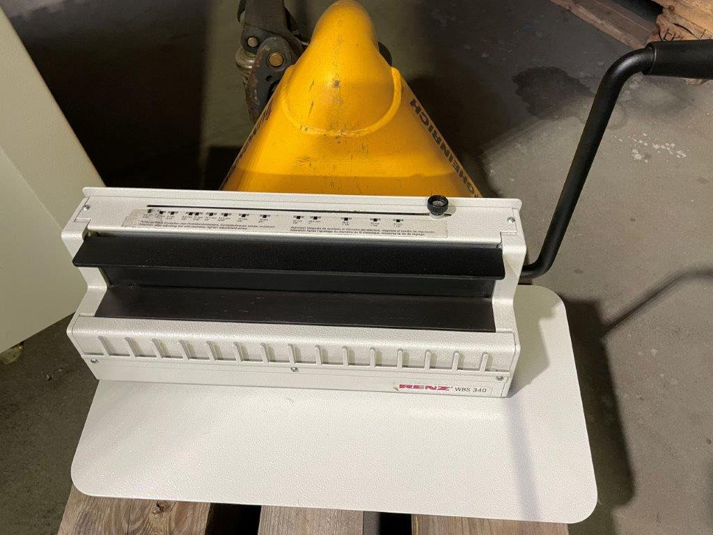 Renz WBS 340 manual closing machine for wire comb binding - Verpakkingsmachine: afbeelding 1 Renz WBS 340 manual closing machine for wire comb binding - Verpakkingsmachine: afbeelding 1