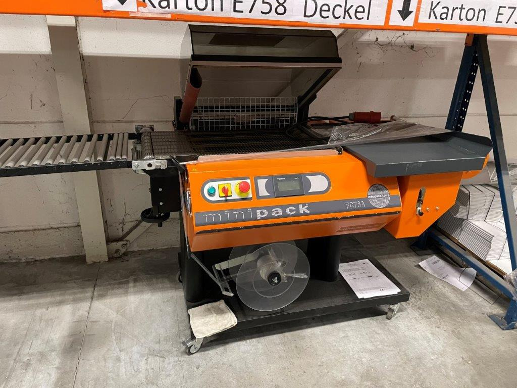 Semi-automatic shrink wrapping machine - hood shrinker Torre Minipack FC 76 A - Verpakkingsmachine: afbeelding 1 Semi-automatic shrink wrapping machine - hood shrinker Torre Minipack FC 76 A - Verpakkingsmachine: afbeelding 1