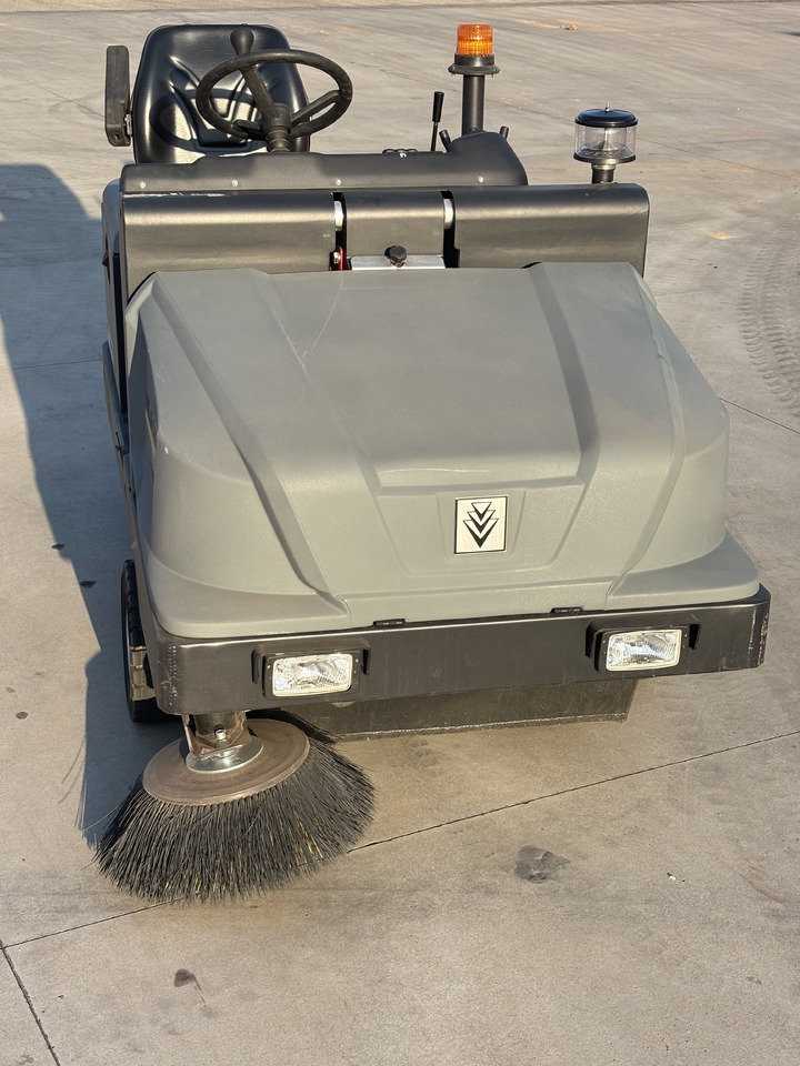 KARCHER 120 - Industriële veegmachine: afbeelding 2 KARCHER 120 - Industriële veegmachine: afbeelding 2