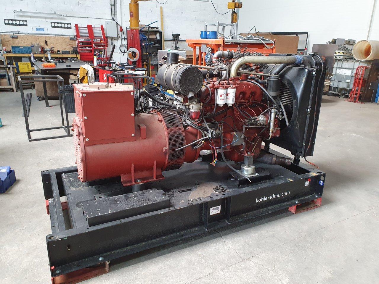 130 kVa IVECO 8061 SRI TURBO - Industrie generator: afbeelding 1 130 kVa IVECO 8061 SRI TURBO - Industrie generator: afbeelding 1