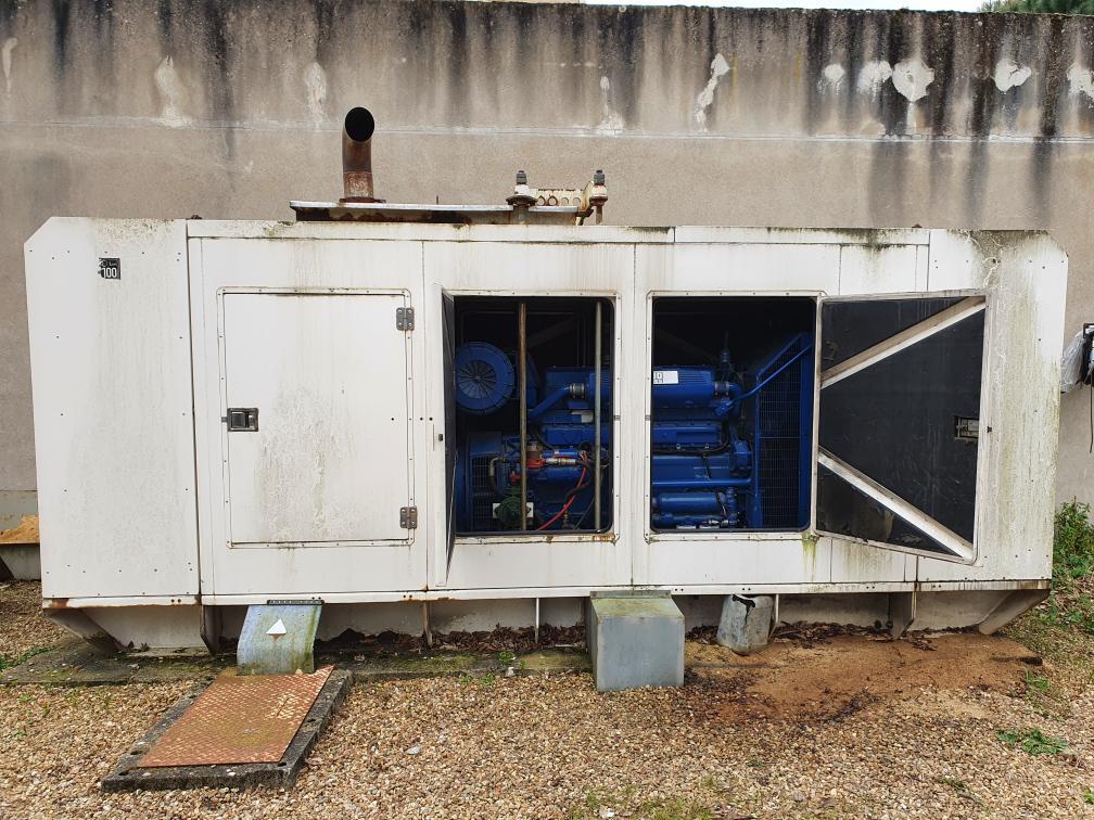 330 kVa Fg Wilson Perkins 2006 TWG2 - Industrie generator: afbeelding 2 330 kVa Fg Wilson Perkins 2006 TWG2 - Industrie generator: afbeelding 2