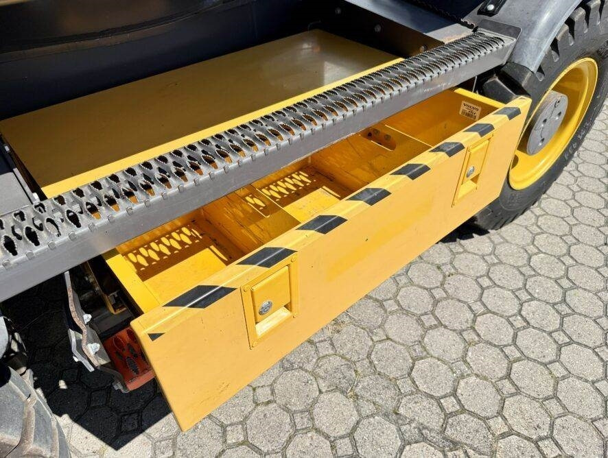 Volvo EW160E - Mobiele graafmachine: afbeelding 5 Volvo EW160E - Mobiele graafmachine: afbeelding 5