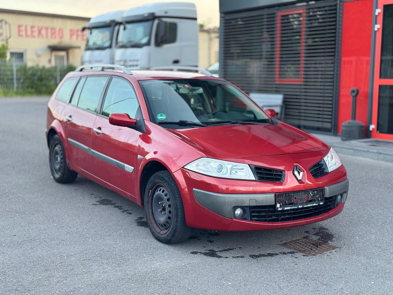 Renault Megane II Grandtour Benzin/Gas - Personenwagen: afbeelding 2 Renault Megane II Grandtour Benzin/Gas - Personenwagen: afbeelding 2