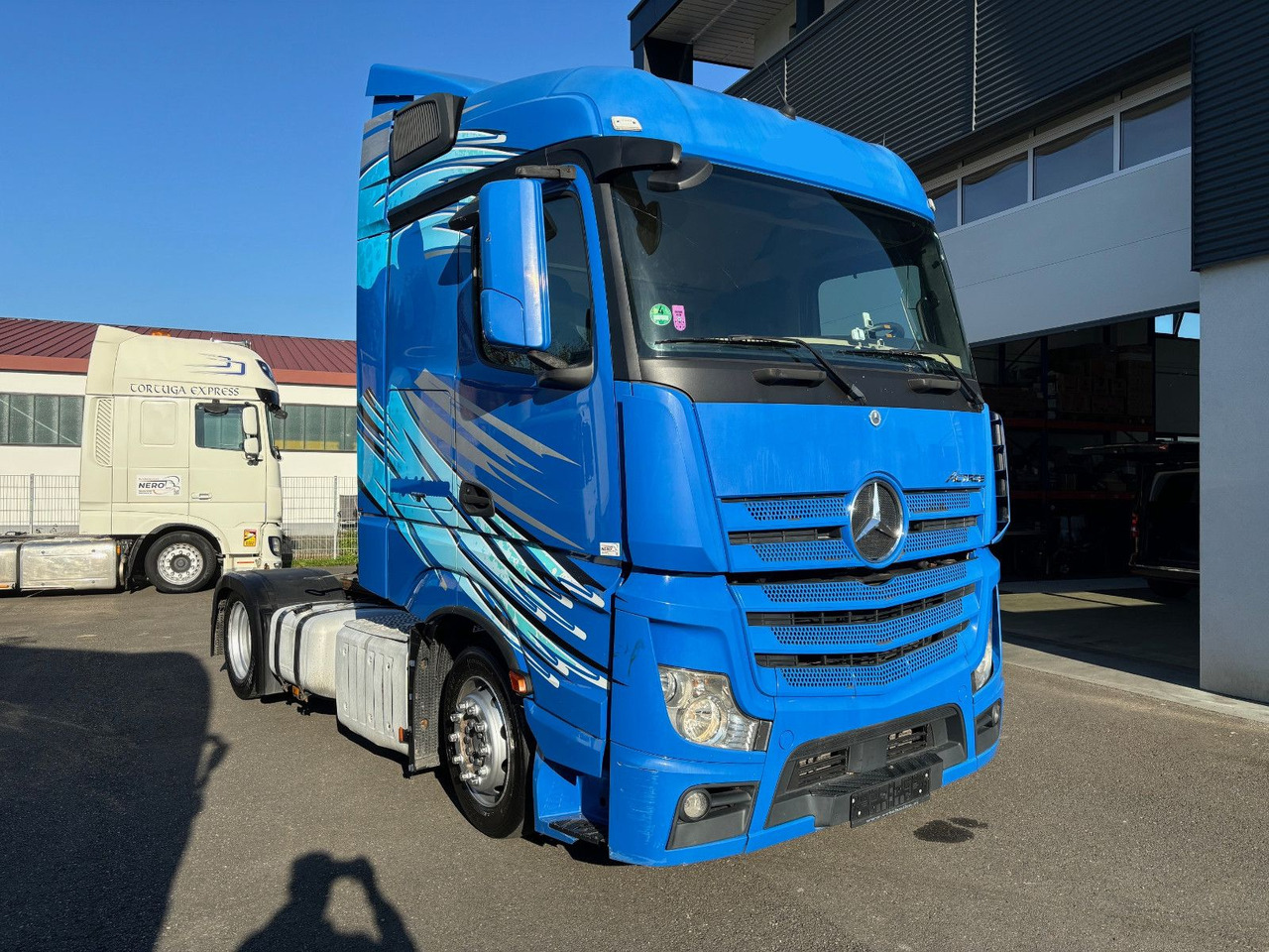 Mercedes-Benz 1836 Mercedes-Benz 1836 - Trekker: afbeelding 5 Mercedes-Benz 1836 Mercedes-Benz 1836 - Trekker: afbeelding 5