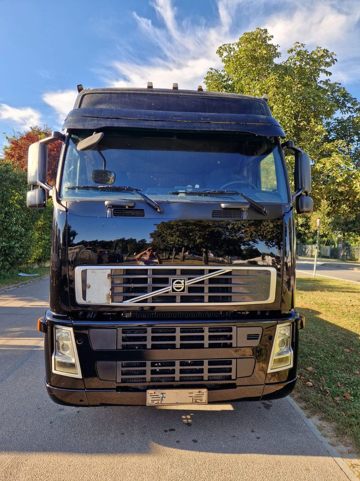 Volvo FH 560 TOP ZUSTAND - Trekker: afbeelding 3 Volvo FH 560 TOP ZUSTAND - Trekker: afbeelding 3