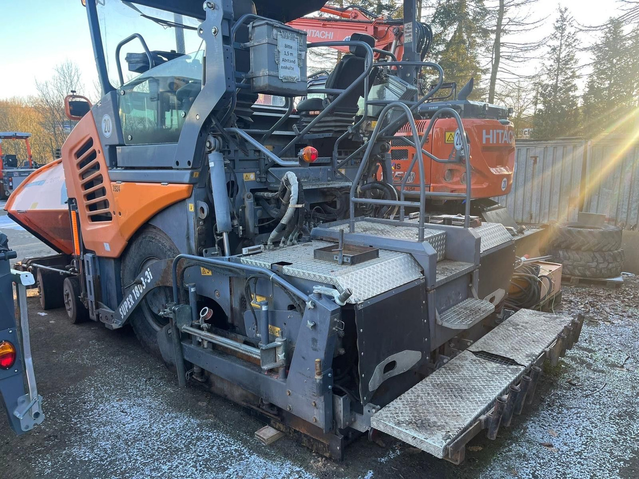 Vögele SUPER 1800-3i Vögele SUPER 1800-3i - Asfaltafwerkmachine: afbeelding 1 Vögele SUPER 1800-3i Vögele SUPER 1800-3i - Asfaltafwerkmachine: afbeelding 1