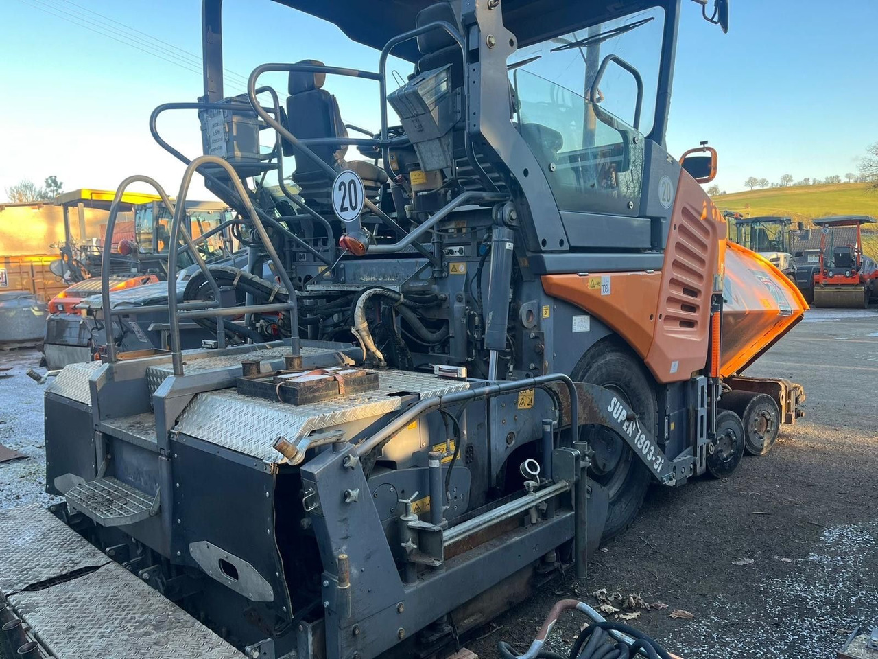 Vögele SUPER 1800-3i Vögele SUPER 1800-3i - Asfaltafwerkmachine: afbeelding 5 Vögele SUPER 1800-3i Vögele SUPER 1800-3i - Asfaltafwerkmachine: afbeelding 5