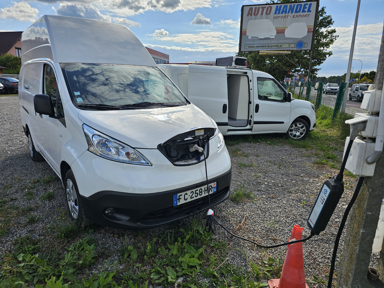 NISSAN E-NV200 ELEKTRYCZNY 40 KV 250 km KLIMA KAMERA - Kleine bestelwagen, Elektrische bedrijfswagen: afbeelding 1 NISSAN E-NV200 ELEKTRYCZNY 40 KV 250 km KLIMA KAMERA - Kleine bestelwagen, Elektrische bedrijfswagen: afbeelding 1